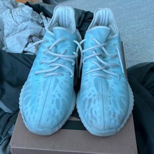 Yeezy 350 v2 Mono Ice Size 13